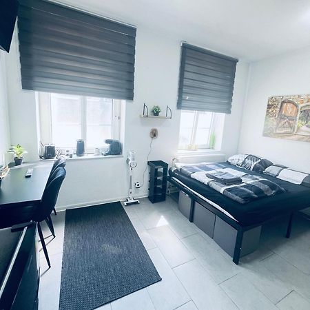 Traumhaftes 1-Zi Apartment Mit Gartennutzung Naehe Krefeld Hbf מראה חיצוני תמונה