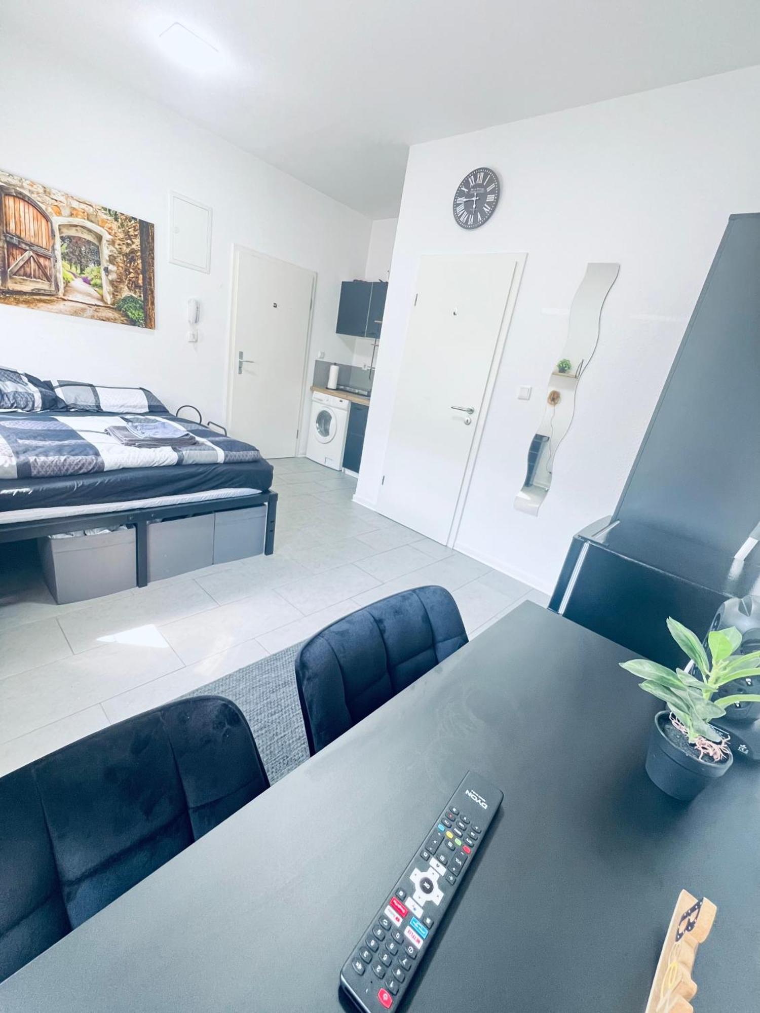 Traumhaftes 1-Zi Apartment Mit Gartennutzung Naehe Krefeld Hbf מראה חיצוני תמונה